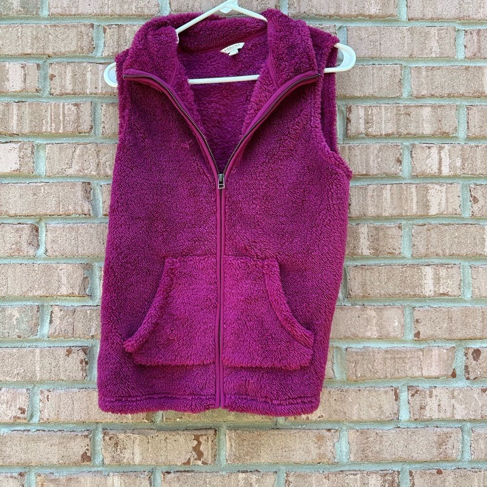 Plush Fleece Vest in Rich Purple